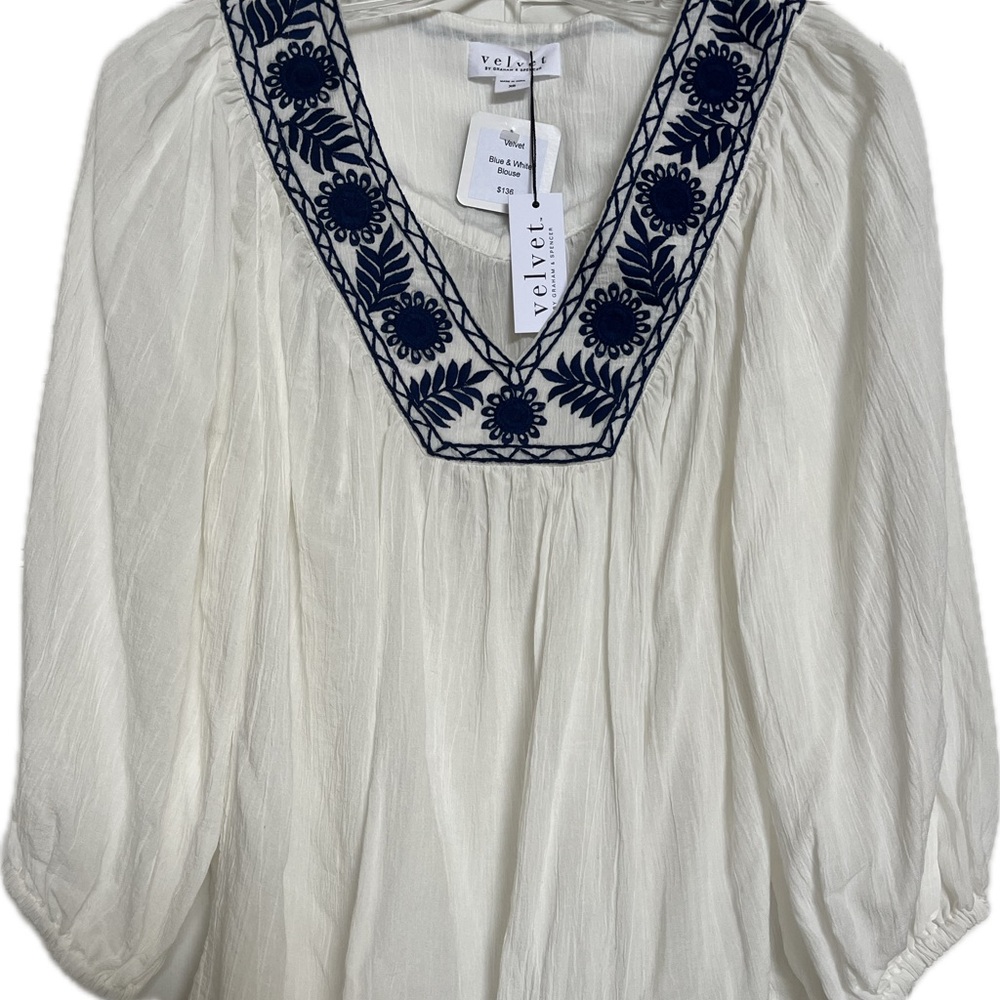 NWT Velvet White and Blue Embroidered Peasant Puff Sleeve Blouse